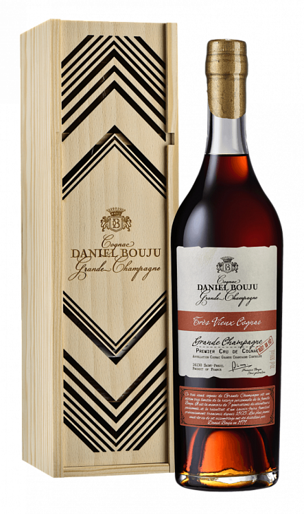 Коньяк Brut de Fut Grande Champagne Daniel Bouju · в подарочной упаковке