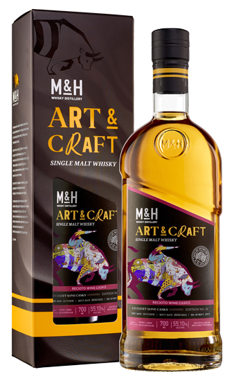 Виски M & H Art & Craft Recioto Dessert Wine Casks 55,1% 0,7 л · в подарочной упаковке
