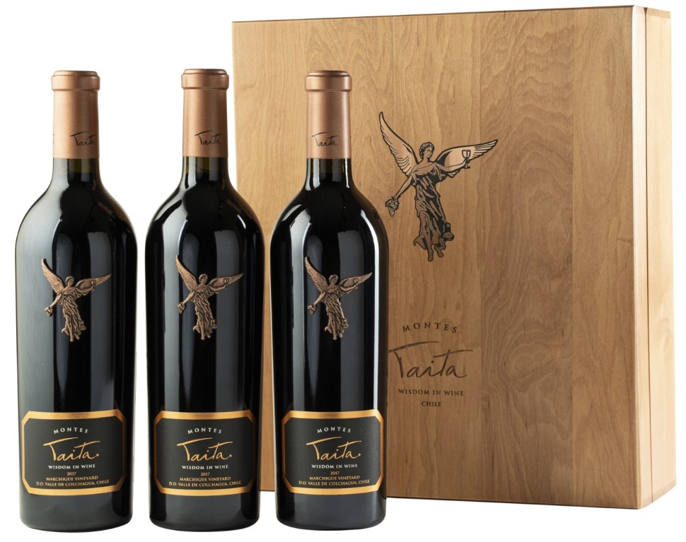 Montes Taita in wooden box