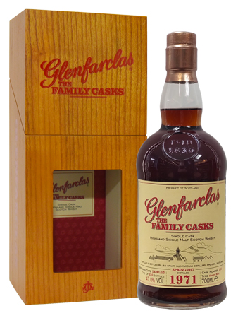 Виски Glenfarclas 1971 Family Casks 47% 0,7 л · в подарочной упаковке