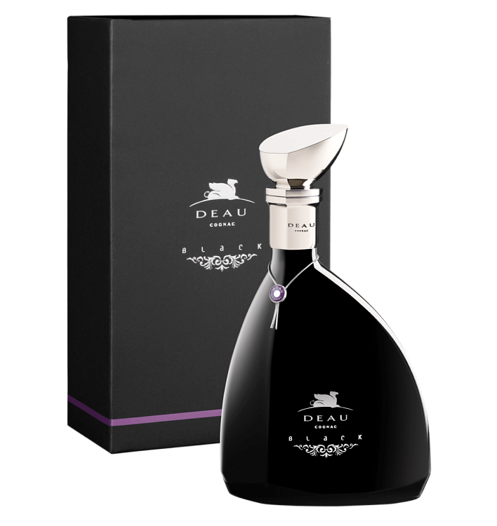 Коньяк Black Deau · в подарочной упаковке